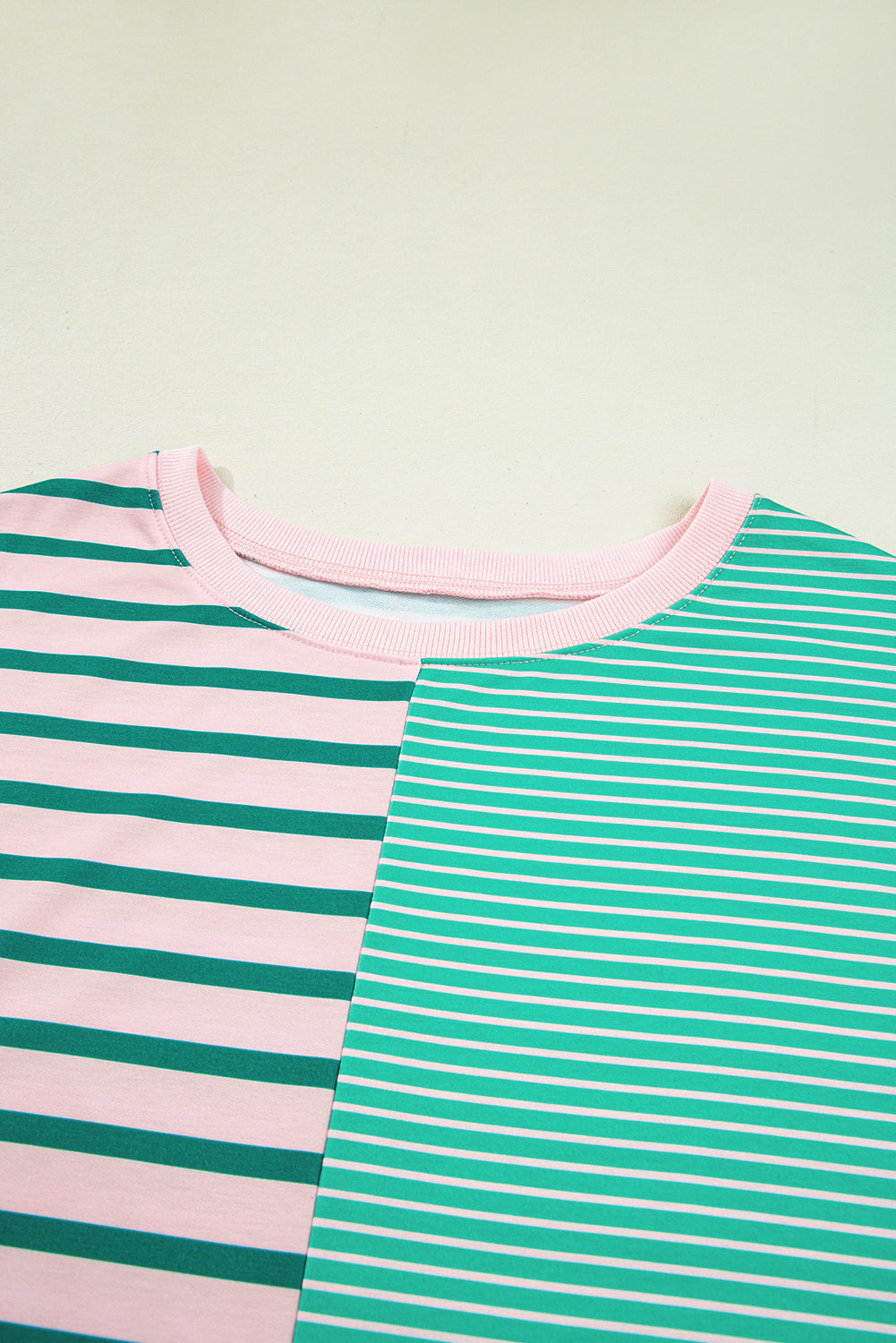 Green Stripe Color Block Exposed Seam Side Slit Plus Size Sweatshirt