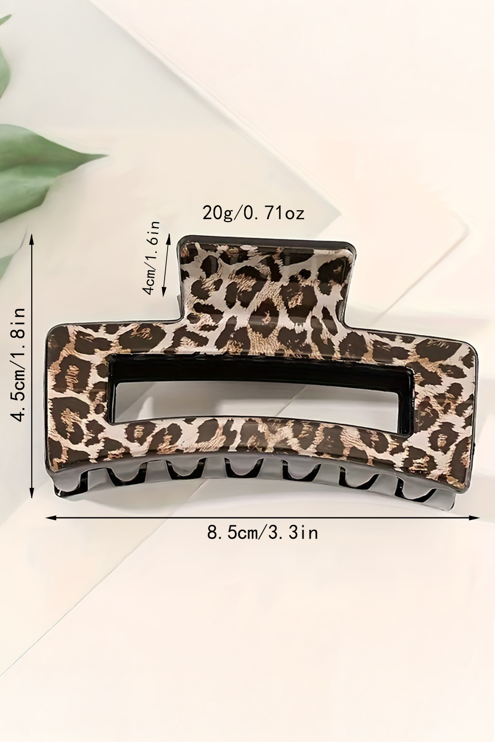 Leila Large Hair Claw Clip